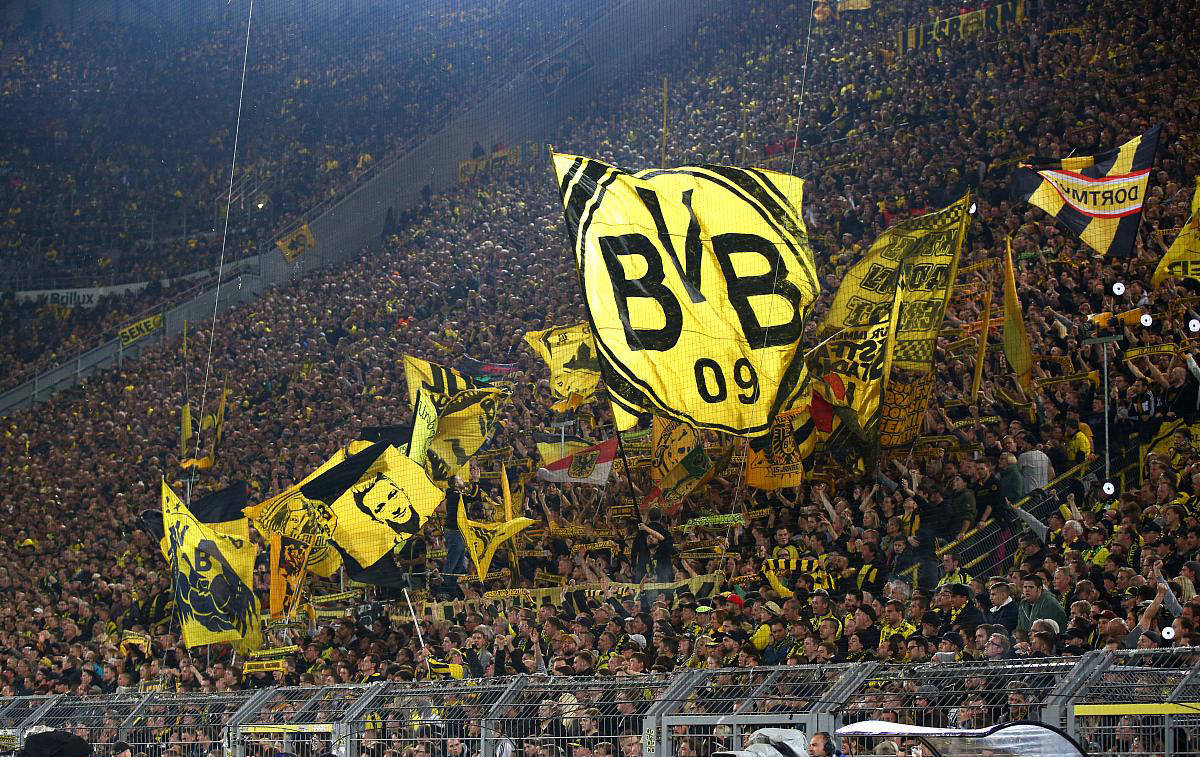 多特蒙德主场胜利,稳定联赛前三位置的简单介绍 多特蒙德主场胜利,稳定联赛前三位置的简单介绍