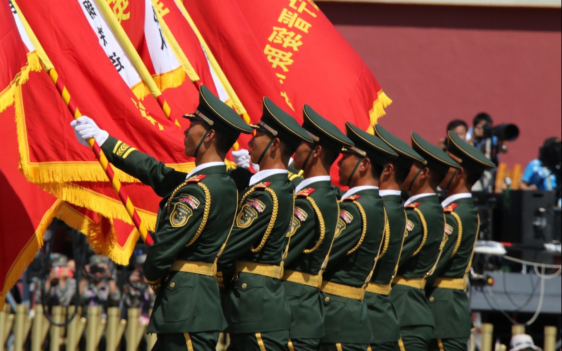 基耶萨一锤定音,比利时踏平哥伦比亚背后的战术革命